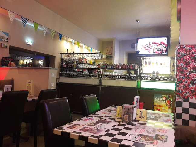 Comentarii opinii despre Chili Dog Amerikai Étterem