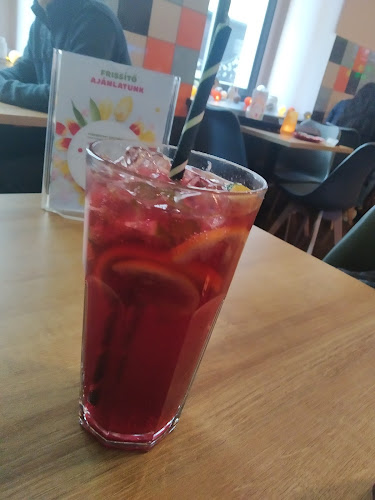 Budapest, Bank u. 3, 1054