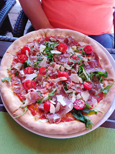 Opinii despre Trattória Amici în Tiszaújváros - Vendéglátás