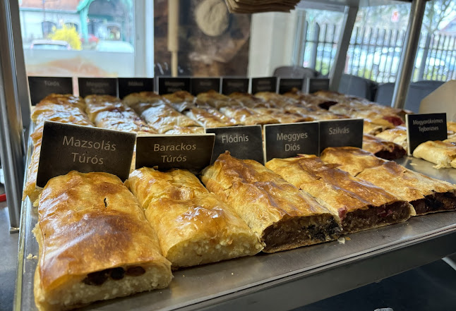 Opinii despre Házi rétes în Veresegyház - Vendéglátás