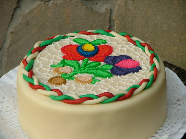 Opinii despre Rozmaring Cukrászda és Kávézó în Mezőkövesd - Vendéglátás