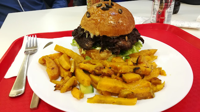 Opinii despre Petra'z Fast Food Restaurant în Debrecen - Vendéglátás