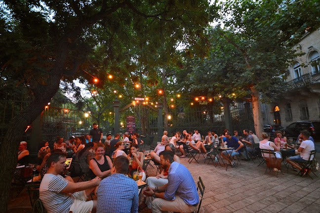 Csendes Társ - WineBar & Garden