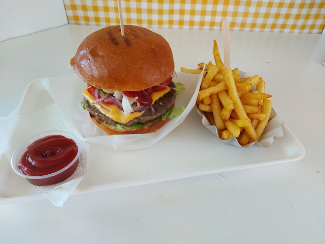 Opinii despre Tündérkert Büfé és Étkezde în Siófok - Vendéglátás