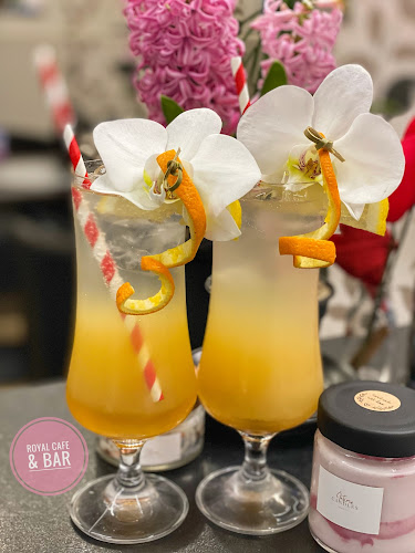 Royal Cafe & Bar