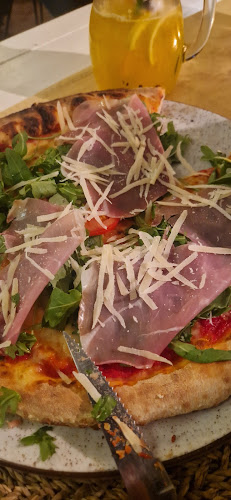 Opinii despre Tar Pizza în Debrecen - Vendéglátás