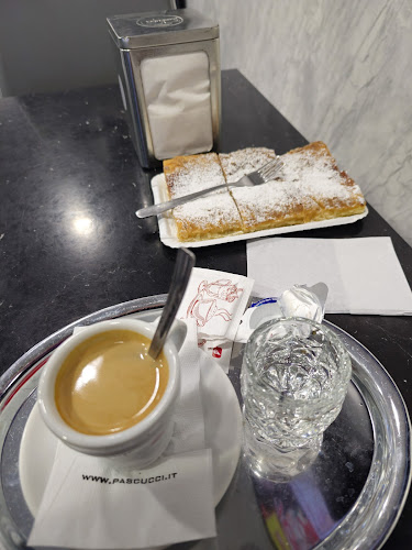 Comentarii opinii despre Royal Cukrászda