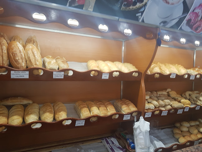 Opinii despre Európa Pékség în Győr - Vendéglátás