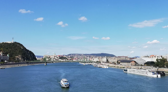 Budapest, Fővám tér 11-12, 1093