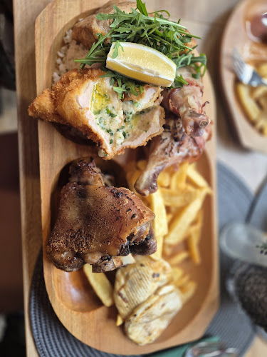 Hági Udvar és Étterem - Vendéglátás