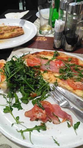 Opinii despre Black Bull în Szigetvár - Vendéglátás