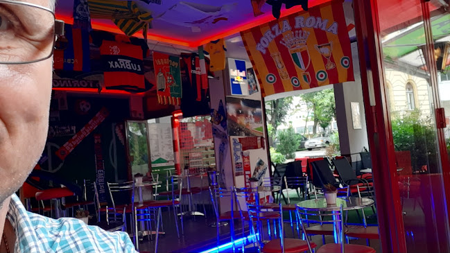 Opinii despre Árkád Söröző - Kávézó în Budapest - Vendéglátás