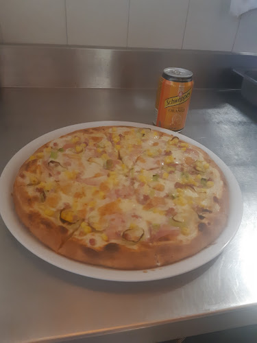 Comentarii opinii despre Szivárvány Fagyizó&Pizza