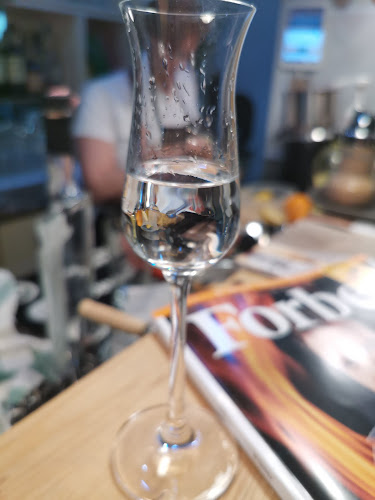 Kedves Cukrászda és Reggeliző - Vendéglátás