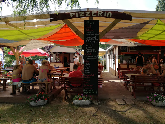 Kalóztanya - Vendéglátás