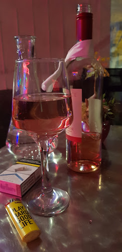 Opinii despre Árkád Söröző - Kávézó în Budapest - Vendéglátás