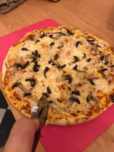 Piknik Pizzéria és Bár - Vendéglátás