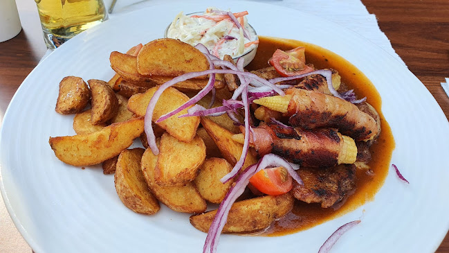 Wave Cafe Beach Étterem - Pizzéria & Disco Club - Vendéglátás