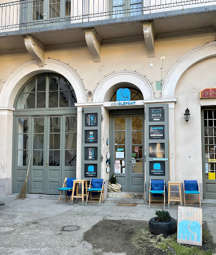 Kék Elefánt Kávézó - Vendéglátás