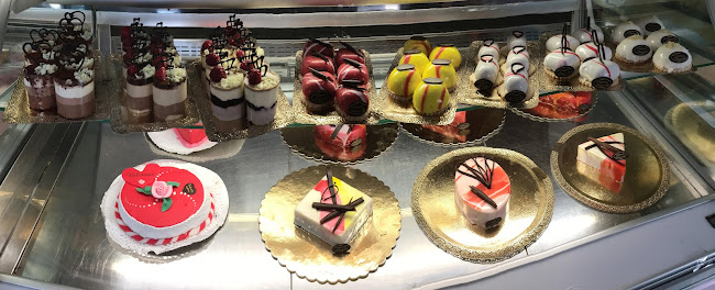 Opinii despre Talmácsi Cukrászat în Kunszentmárton - Vendéglátás