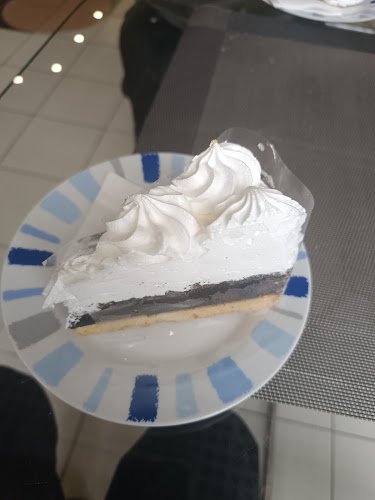 Opinii despre Gara Cukrászda în Debrecen - Vendéglátás