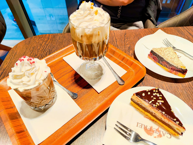 Opinii despre Cafe Frei Debrecen Fórum în Debrecen - Vendéglátás