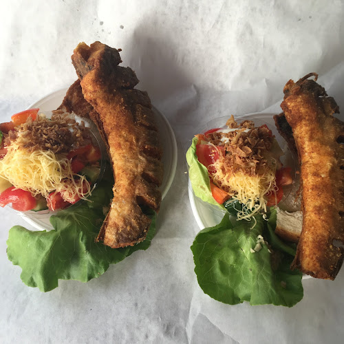 Comentarii opinii despre Tóparti Büfésor