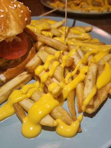 Győr, Nagy Imre u 8, 9024