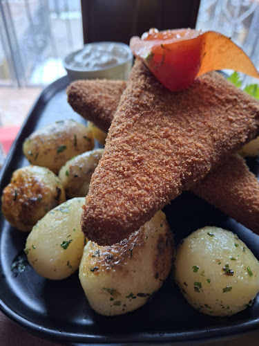 Opinii despre Kemencés Fogadó în Tardos - Vendéglátás