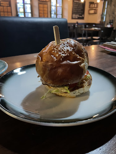 SEMMI EXTRA és egy kis KERT - Budapest