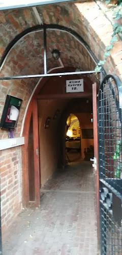 Opinii despre Sárkány Barlang Rock Pub în Pécs - Vendéglátás