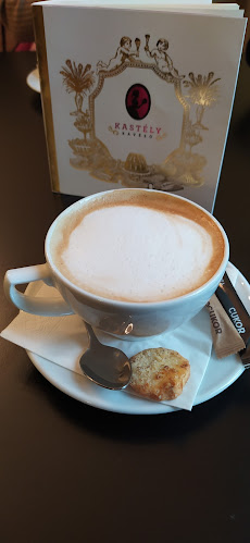 Comentarii opinii despre Kastély Kávézó