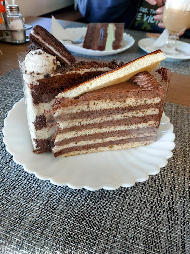 Comentarii opinii despre Mányi Cukrászda