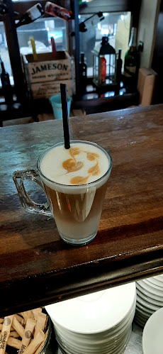 Korzó Kávéház - Szolnok