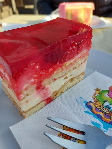 Bundiner Cukrászda - Vendéglátás