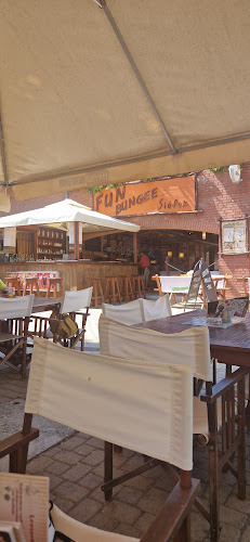 Opinii despre Fun Bungee Pub în Siófok - Vendéglátás