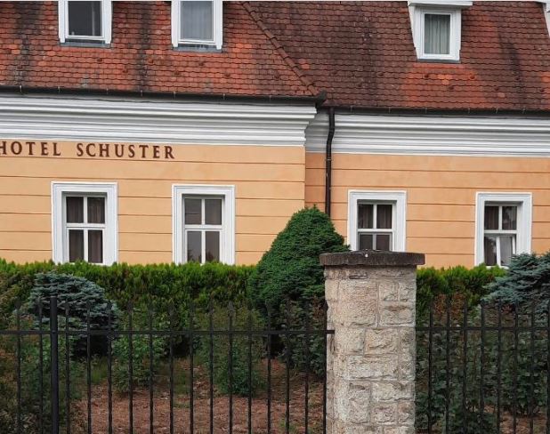 Schuster Panzió - Csenger