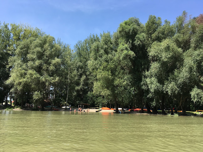 Opinii despre Mezítlábas Büfé în Dunasziget - Vendéglátás