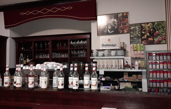 Opinii despre Belvárosi Dallmayr kávéház în Kalocsa - Vendéglátás