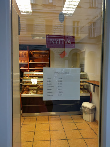 Comentarii opinii despre Király Pékség & Pizzéria