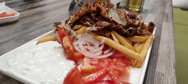 Gyros Ksamil - Vendéglátás