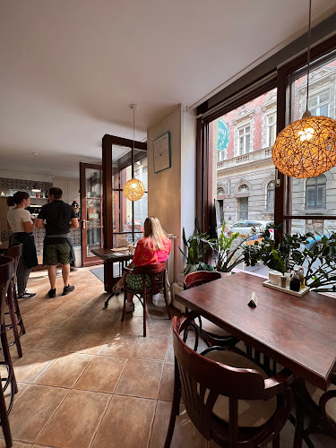 Comentarii opinii despre Cosy Café Budapest