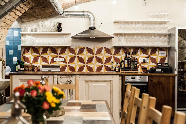 Tasting Table Budapest Shop - Budapest