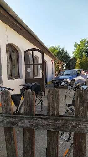 Nyárfástanya Vendéglő - Vendéglátás