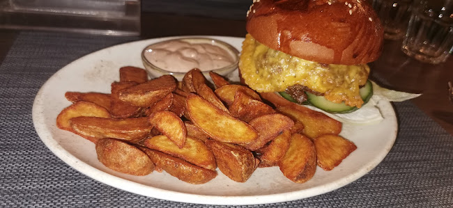 Renomé Café & Bistro - Vendéglátás