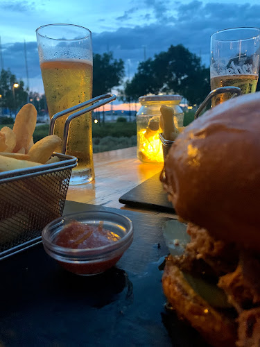 Comentarii opinii despre Paletta Bistrobar és Vinoteca