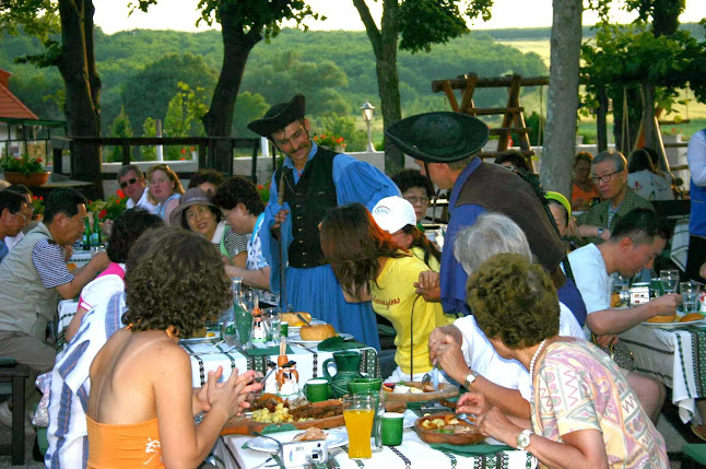 Gyöngyösi Betyárcsárda - Rezi