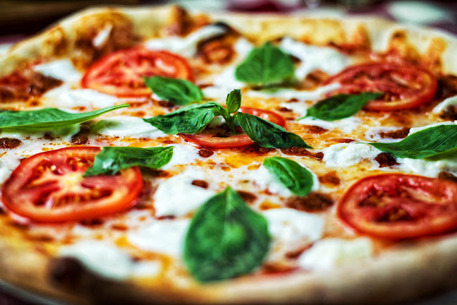 Opinii despre Raffaello Ristorante E Pizzeria în Budapest - Vendéglátás