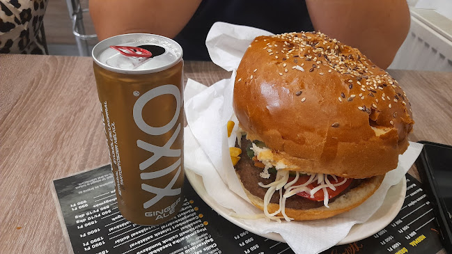 Opinii despre Platán büfé în Lábatlan - Vendéglátás