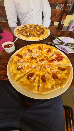 Opinii despre Piccolo Paradiso Pizzéria în Kisvárda - Vendéglátás